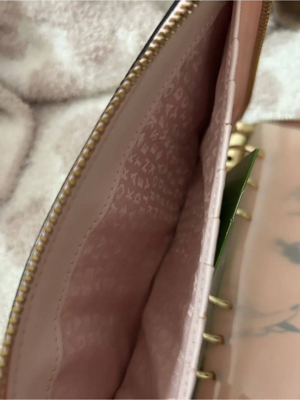 kate spade Wellesley Light Pink Zip personal size planner with Gold detail.